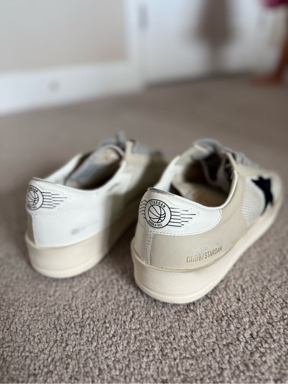 Golden Goose Stardan White Sneakers with Black Star - Picture 5 of 6